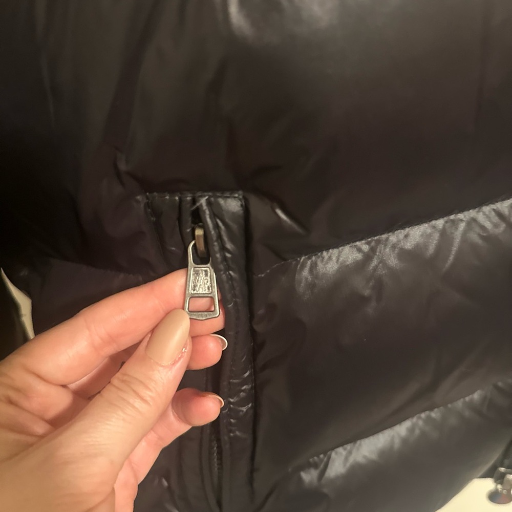 Authentic Moncler Maya Hooded Short Down Jacket - Picture 9 of 13